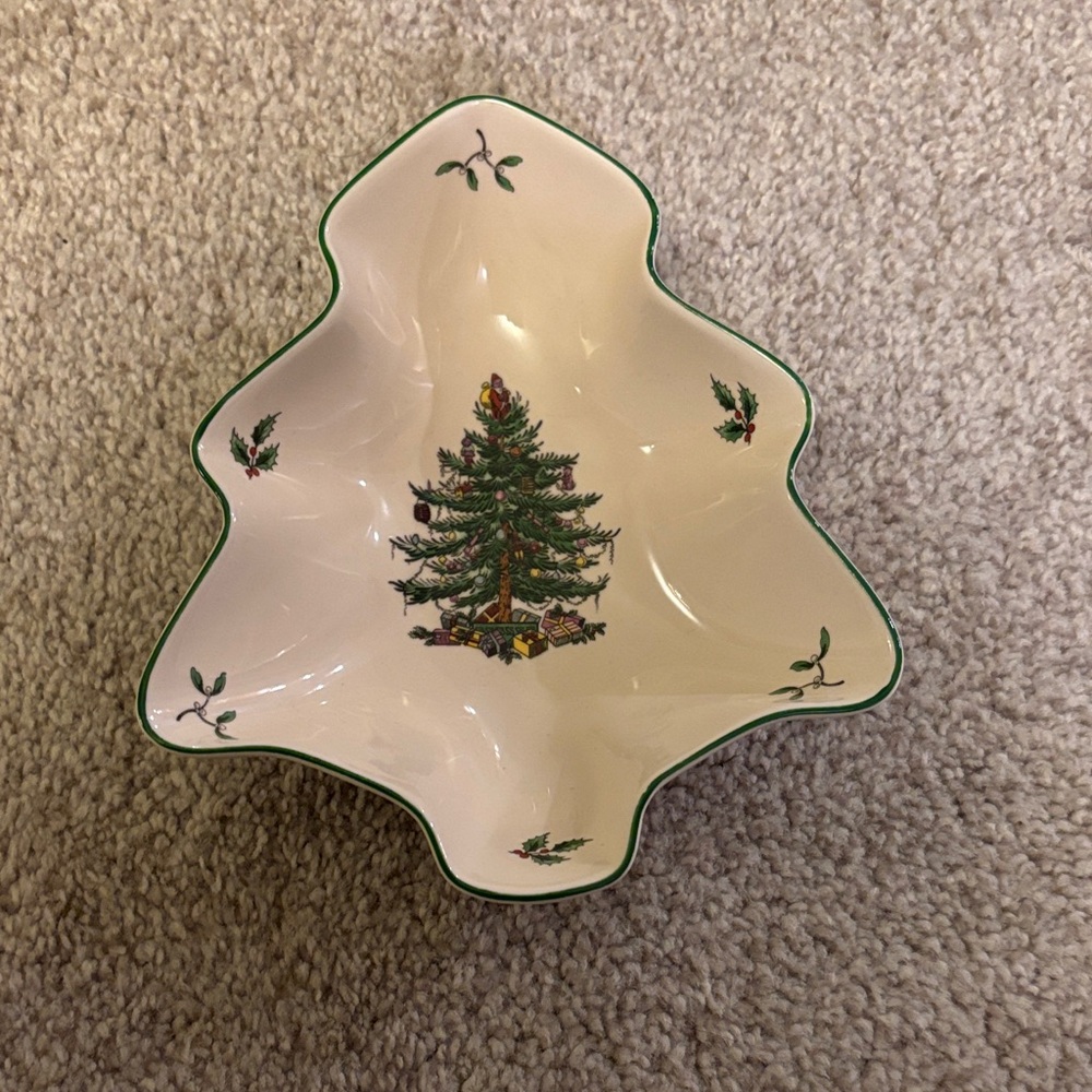 Spode Christmas Tree Dish with Holly accents